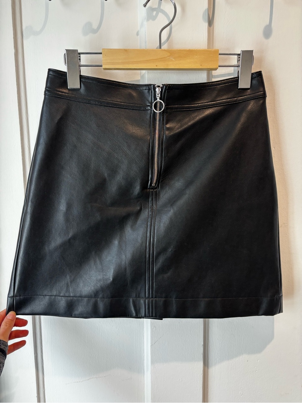 Wilfred Black Faux Leather Mini Skirt with Front Ring Zip
